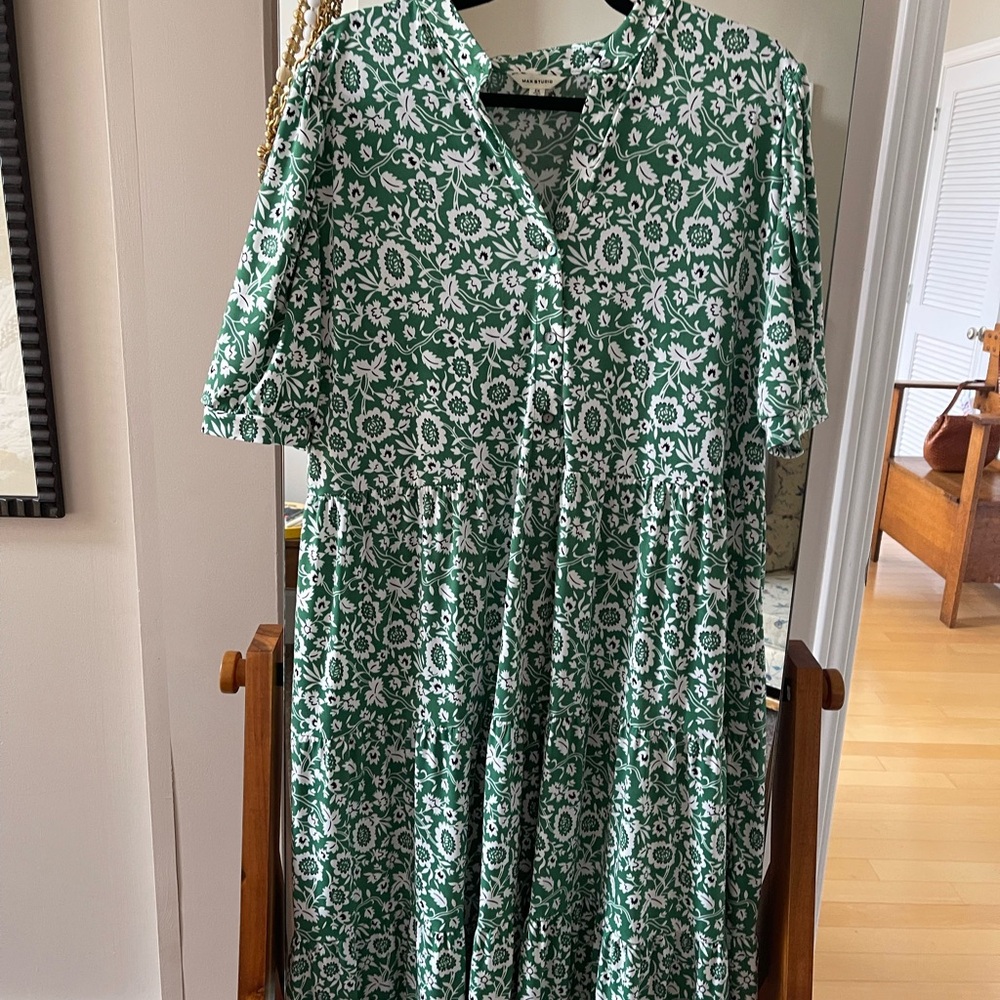 EUC Max Studio Green Floral Print Short Sleeve Tiered Maxi Dress in Women's 2X